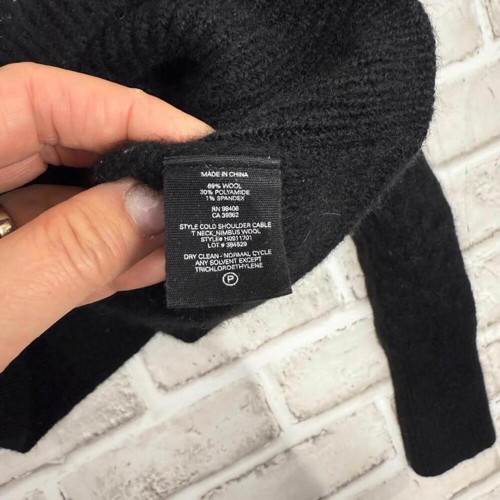 Theory Cold Shoulder 69%‎ Wool Sweater Cable Knit Black Women's Size S - Picture 6 of 7